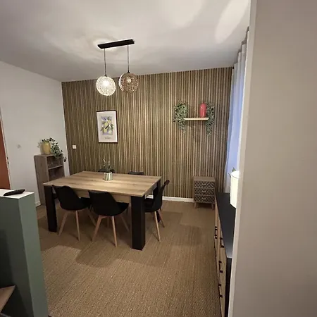 Grand Et Chaleureux Proche Kinepolis * Nancy